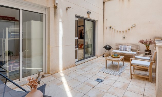 Resale - Apartment / flat -
Alicante - Alicante - City