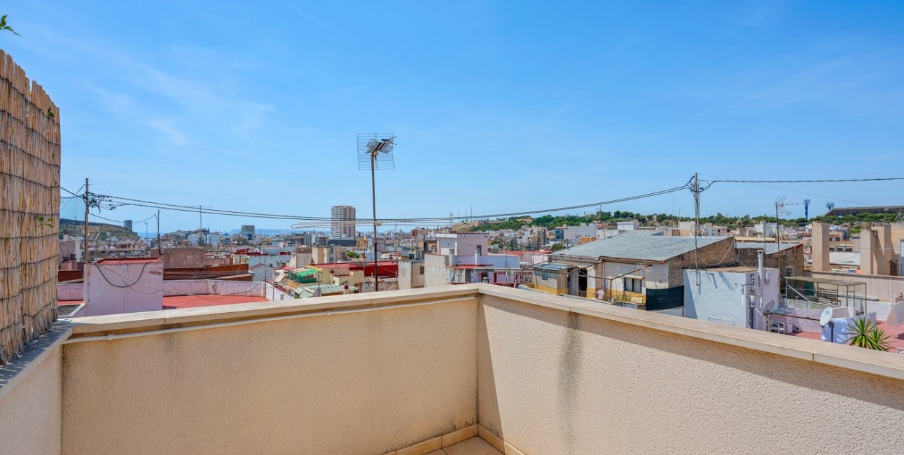 Resale - Apartment / flat -
Alicante - Alicante - City