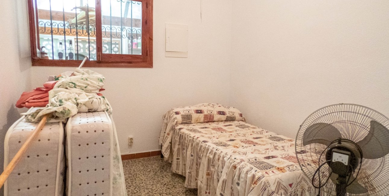 Resale - Villa -
Orihuela Costa - Dehesa de Campoamor