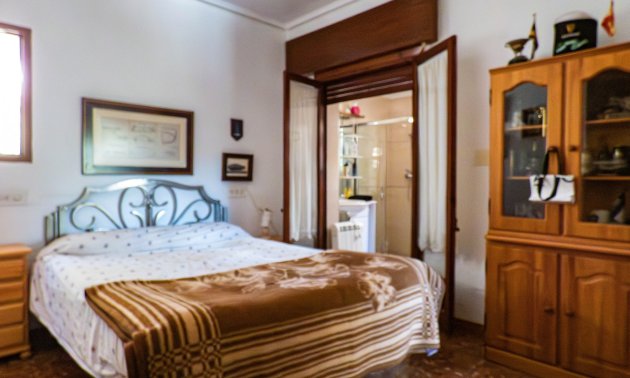 Resale - Villa -
Orihuela Costa - Dehesa de Campoamor