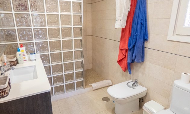 Resale - Villa -
Orihuela Costa - Dehesa de Campoamor