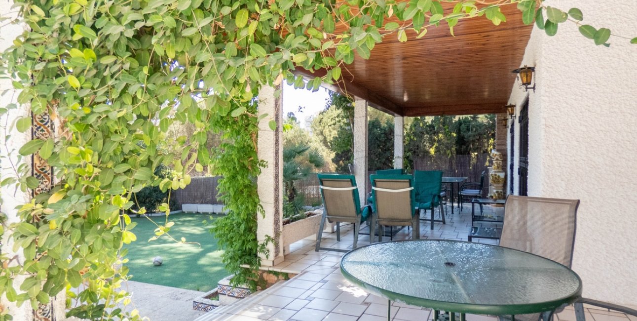 Resale - Villa -
Orihuela Costa - Dehesa de Campoamor