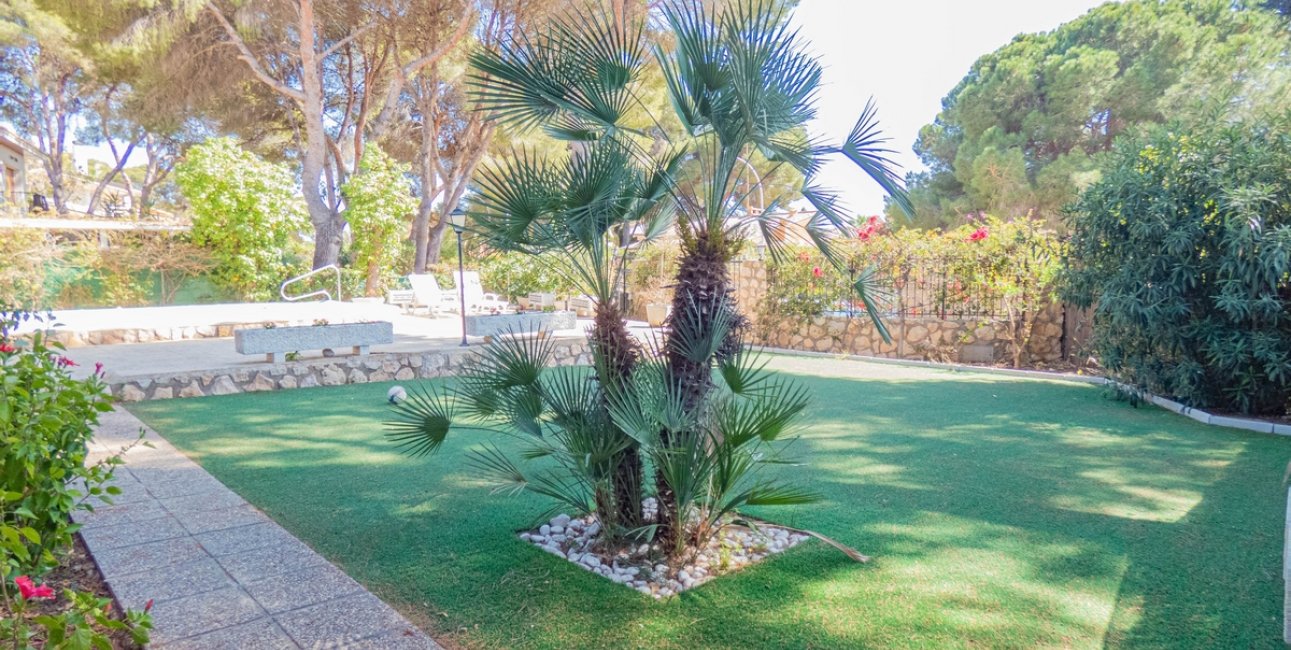 Resale - Villa -
Orihuela Costa - Dehesa de Campoamor