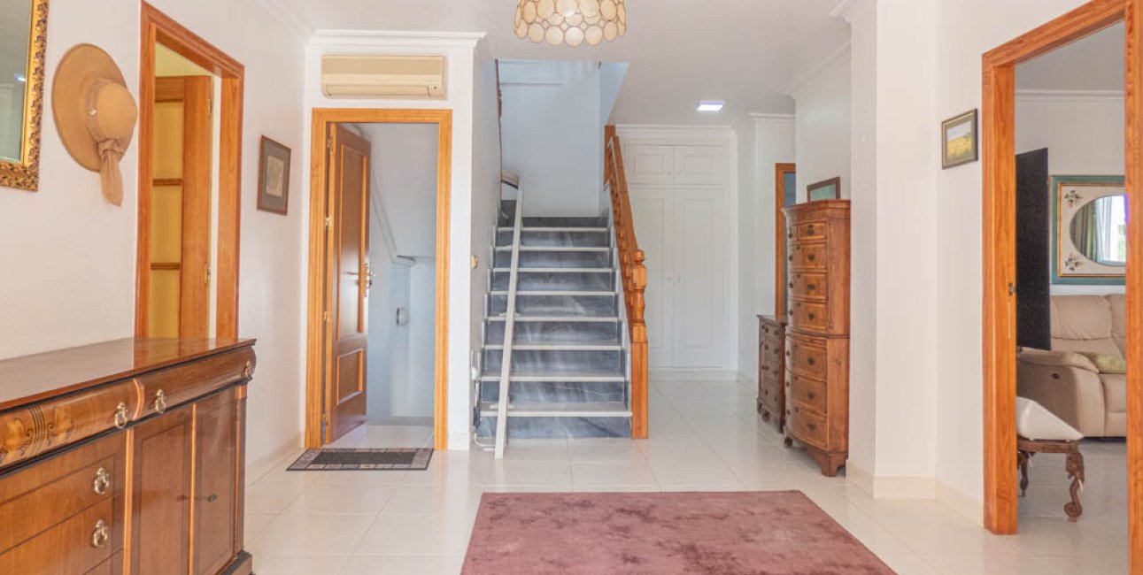 Resale - Country House -
San Miguel de Salinas - San Miguel - Country