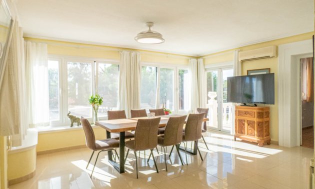 Resale - Country House -
San Miguel de Salinas - San Miguel - Country