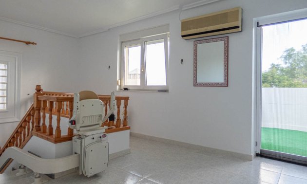 Resale - Country House -
San Miguel de Salinas - San Miguel - Country