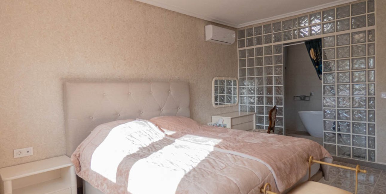 Resale - Country House -
San Miguel de Salinas - San Miguel - Country