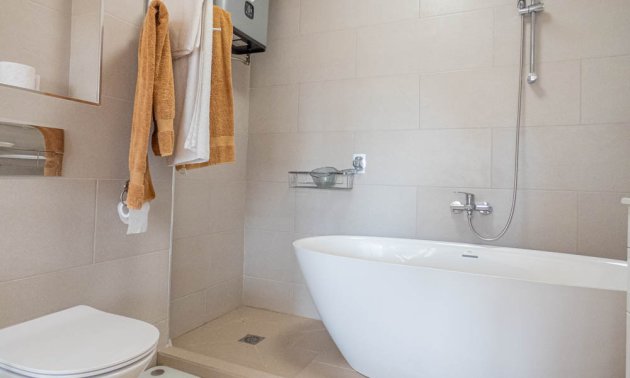 Resale - Country House -
San Miguel de Salinas - San Miguel - Country