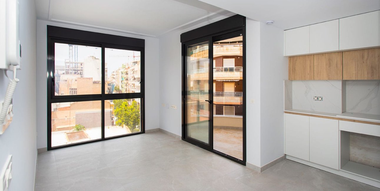 Resale - Apartment / flat -
Torrevieja - Torrevieja - Centre