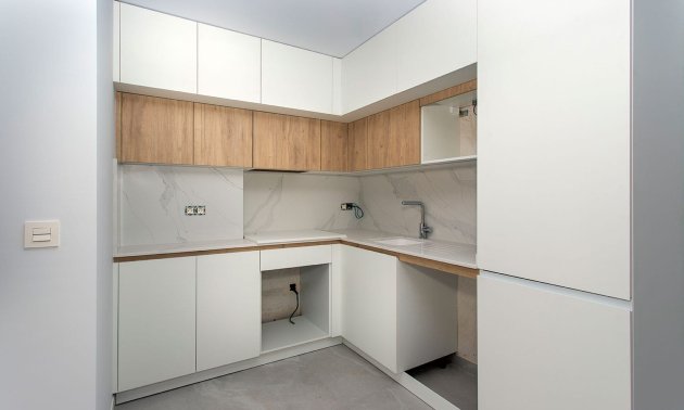 Resale - Apartment / flat -
Torrevieja - Torrevieja - Centre