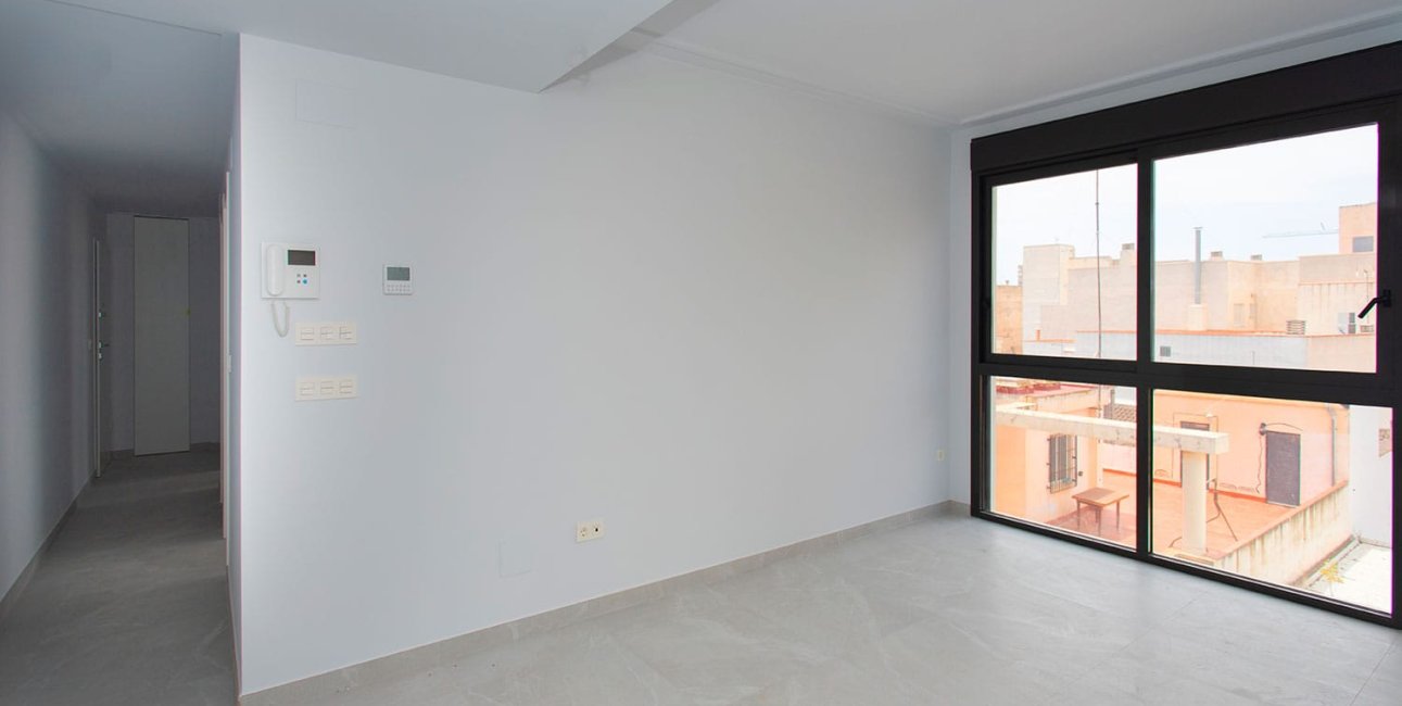 Resale - Apartment / flat -
Torrevieja - Torrevieja - Centre