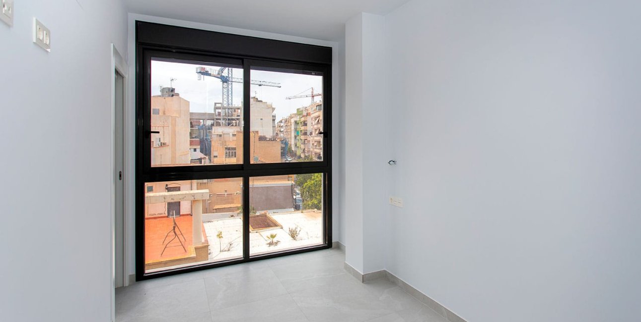 Resale - Apartment / flat -
Torrevieja - Torrevieja - Centre