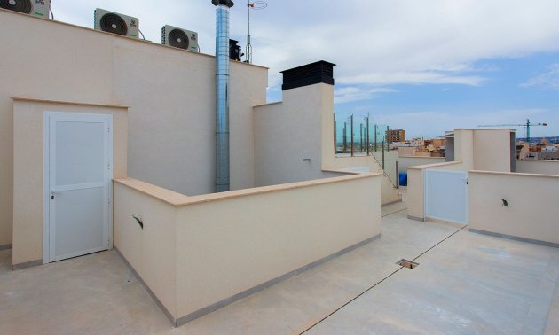Resale - Apartment / flat -
Torrevieja - Torrevieja - Centre
