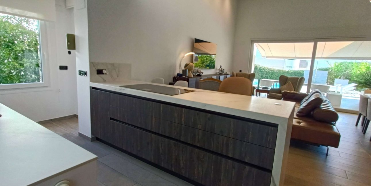 Resale - Villa -
Algorfa - La Finca Golf Resort
