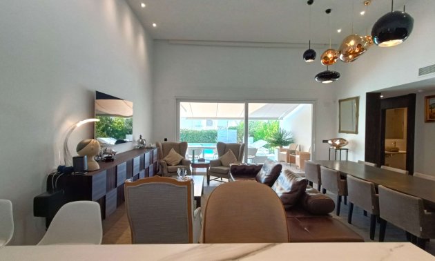Resale - Villa -
Algorfa - La Finca Golf Resort