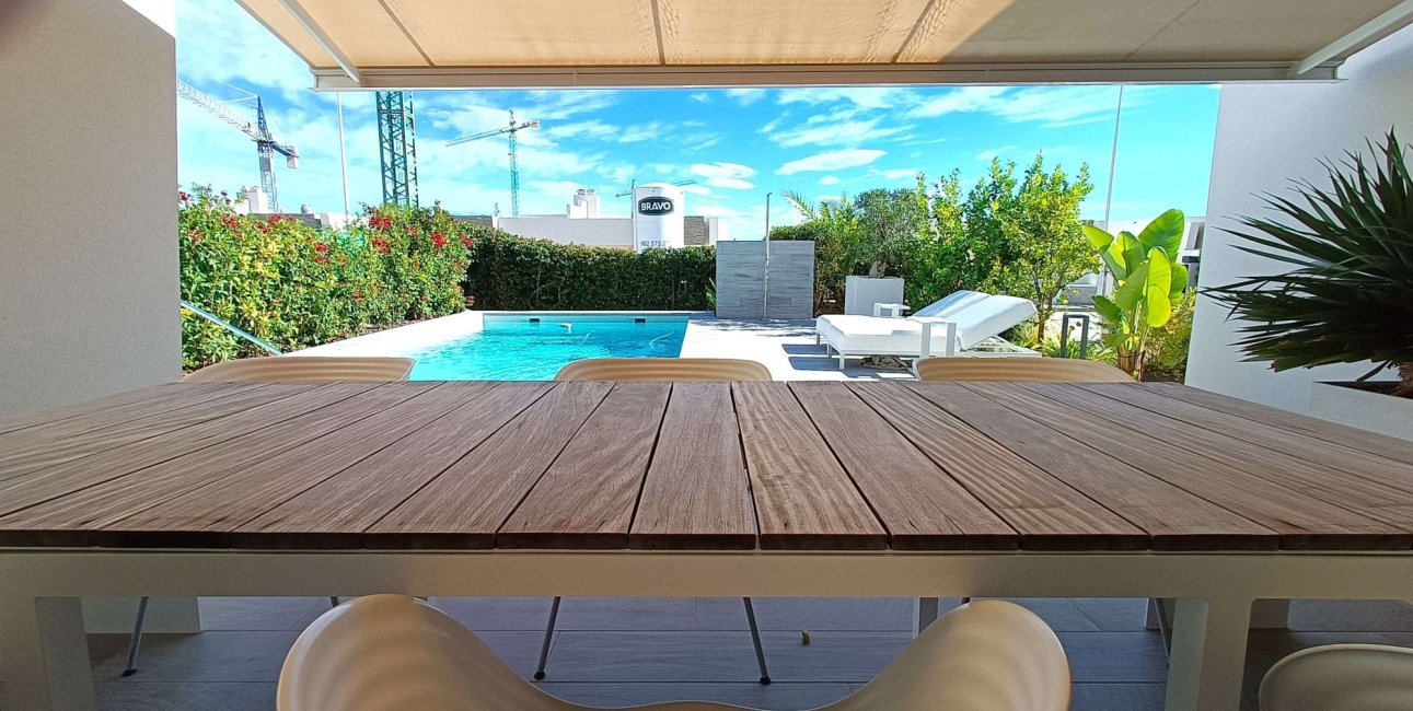 Resale - Villa -
Algorfa - La Finca Golf Resort
