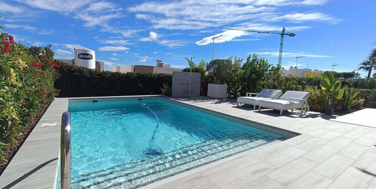Resale - Villa -
Algorfa - La Finca Golf Resort