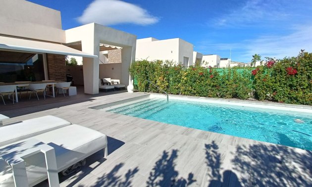 Resale - Villa -
Algorfa - La Finca Golf Resort