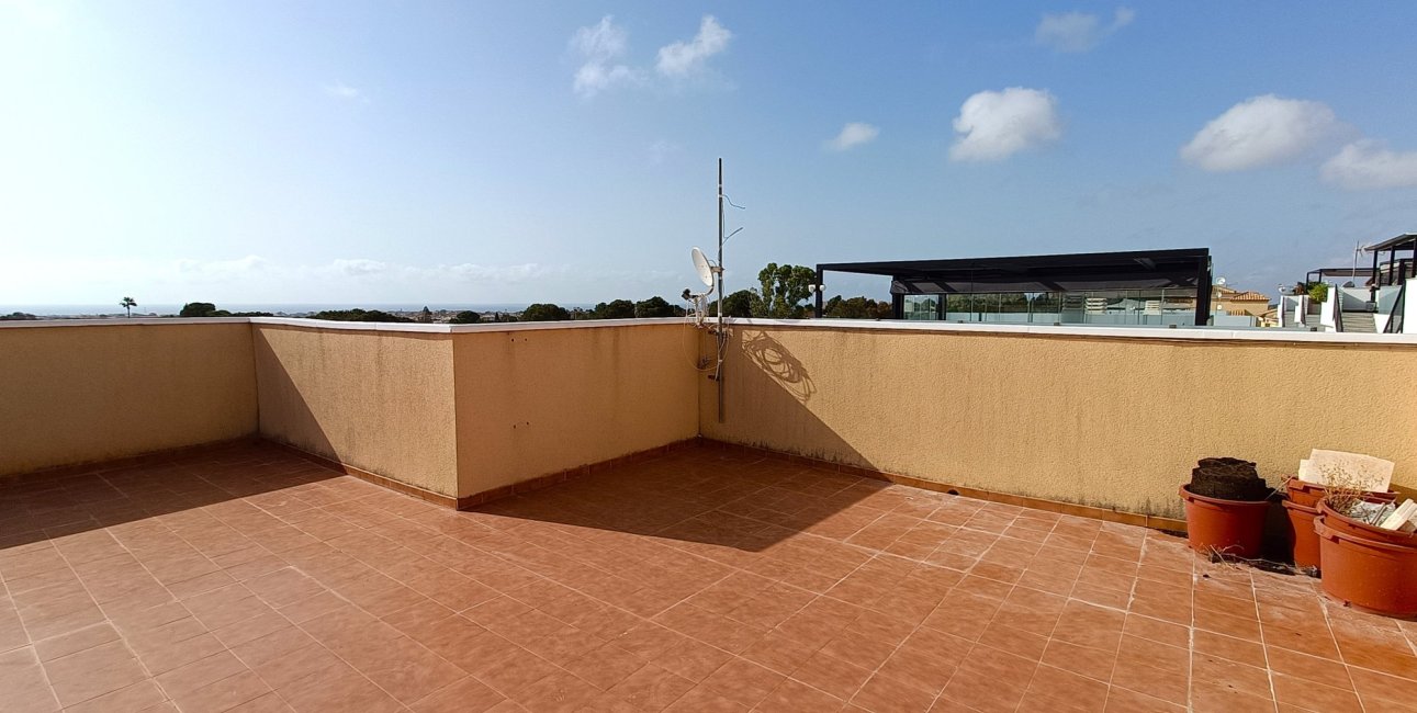 Resale - Villa -
Orihuela Costa - Lomas de Don Juan