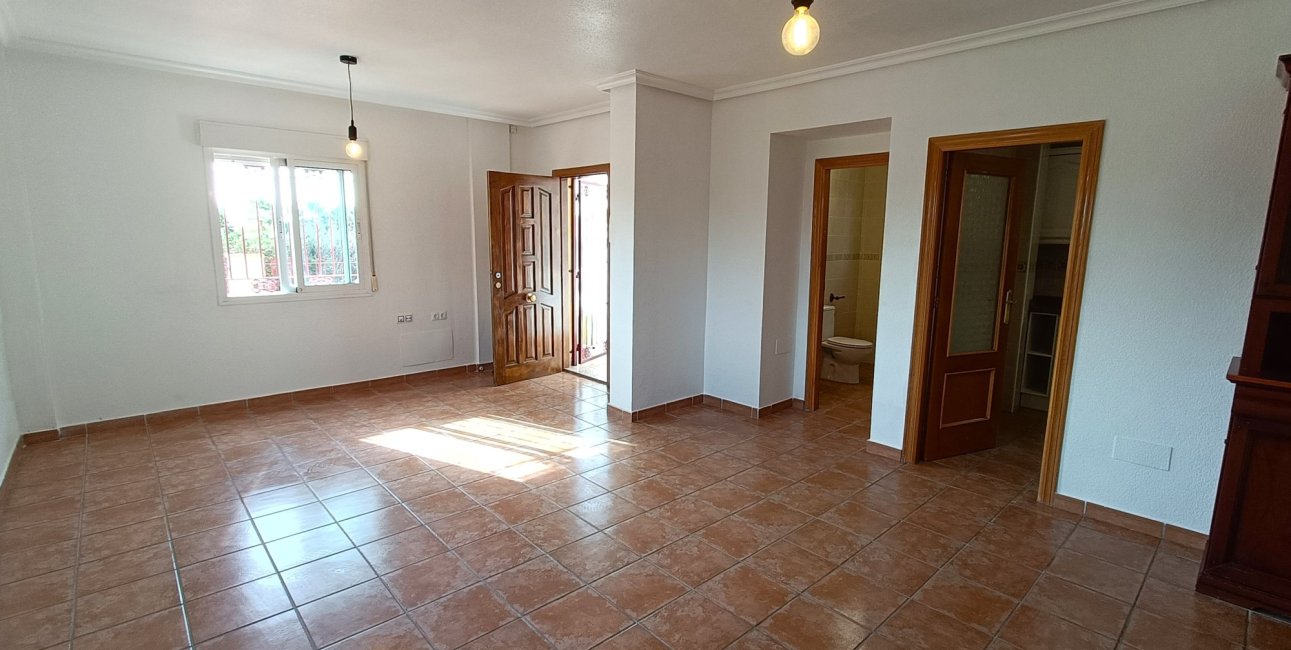 Resale - Villa -
Orihuela Costa - Lomas de Don Juan