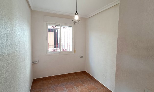 Resale - Villa -
Orihuela Costa - Lomas de Don Juan