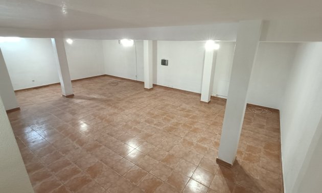 Resale - Villa -
Orihuela Costa - Lomas de Don Juan
