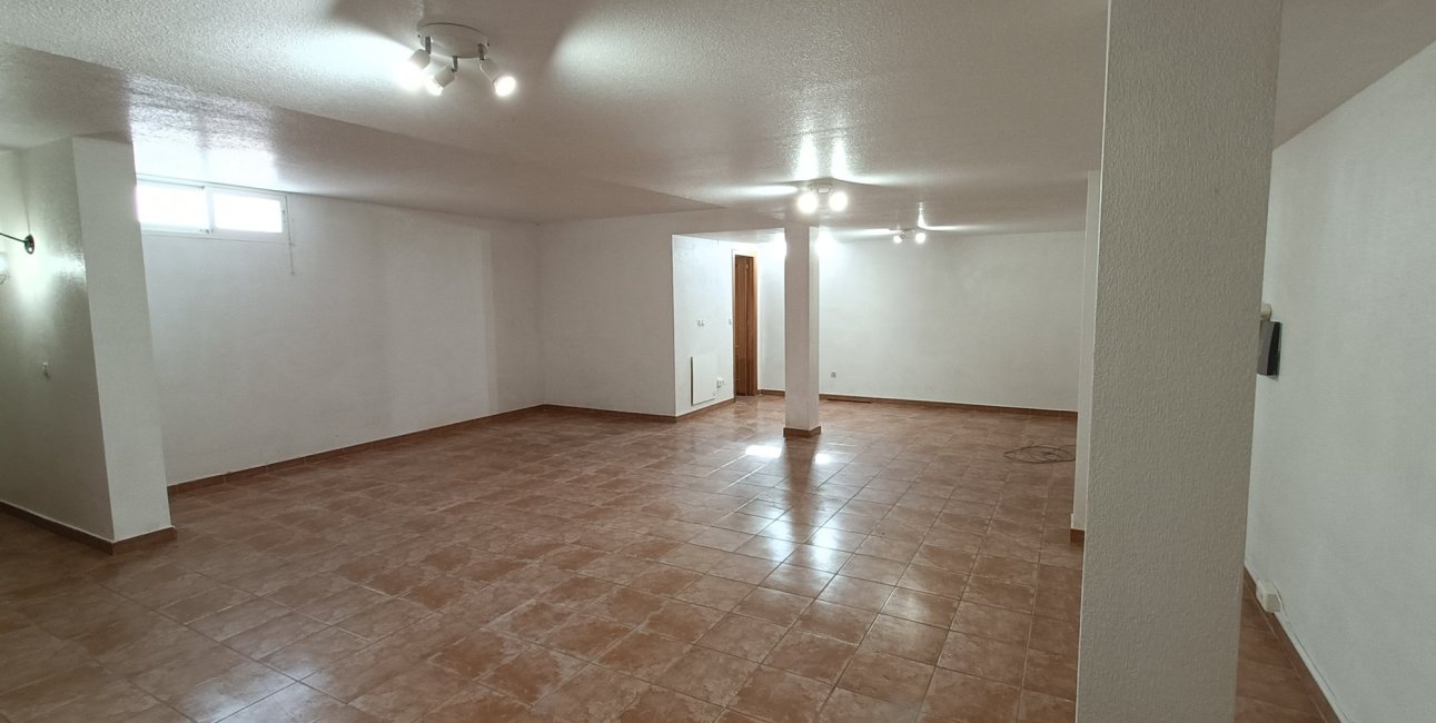 Resale - Villa -
Orihuela Costa - Lomas de Don Juan
