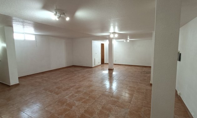 Resale - Villa -
Orihuela Costa - Lomas de Don Juan