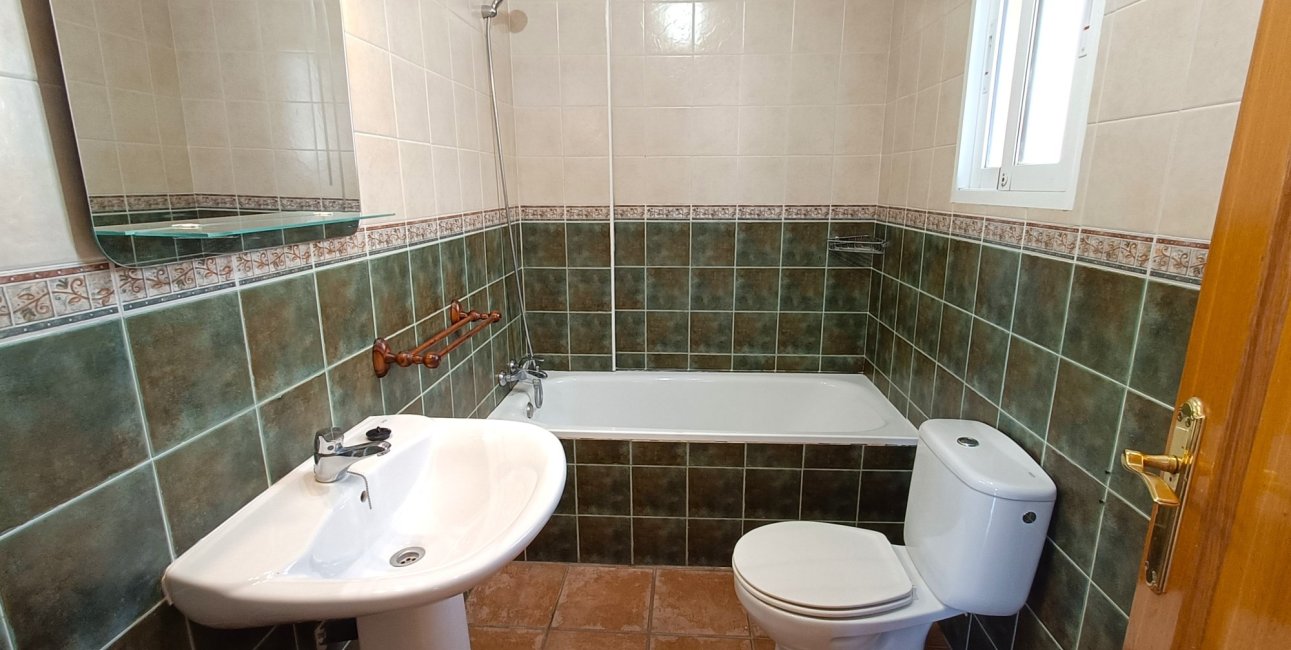 Resale - Villa -
Orihuela Costa - Lomas de Don Juan