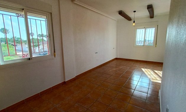Resale - Villa -
Orihuela Costa - Lomas de Don Juan