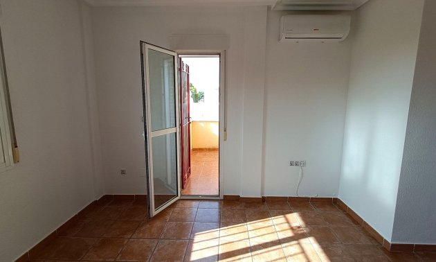 Resale - Villa -
Orihuela Costa - Lomas de Don Juan
