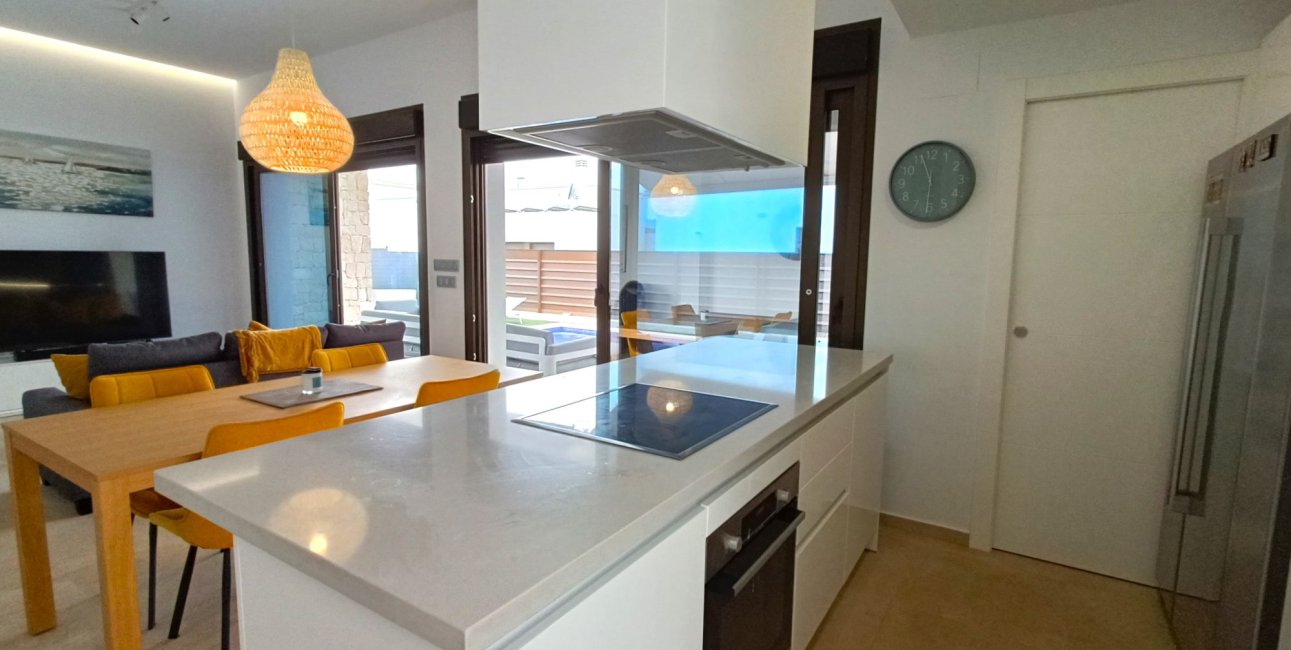 Resale - Villa -
Los Montesinos - Entre Naranjos / Vistabella Golf