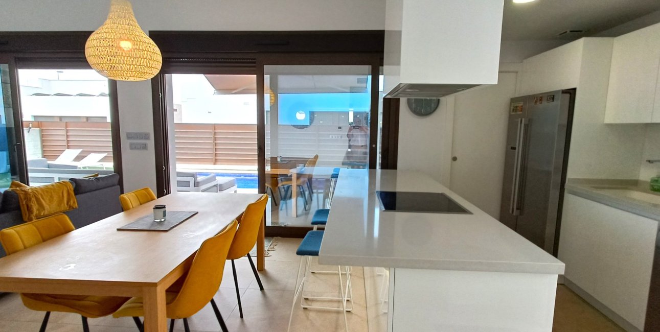 Resale - Villa -
Los Montesinos - Entre Naranjos / Vistabella Golf