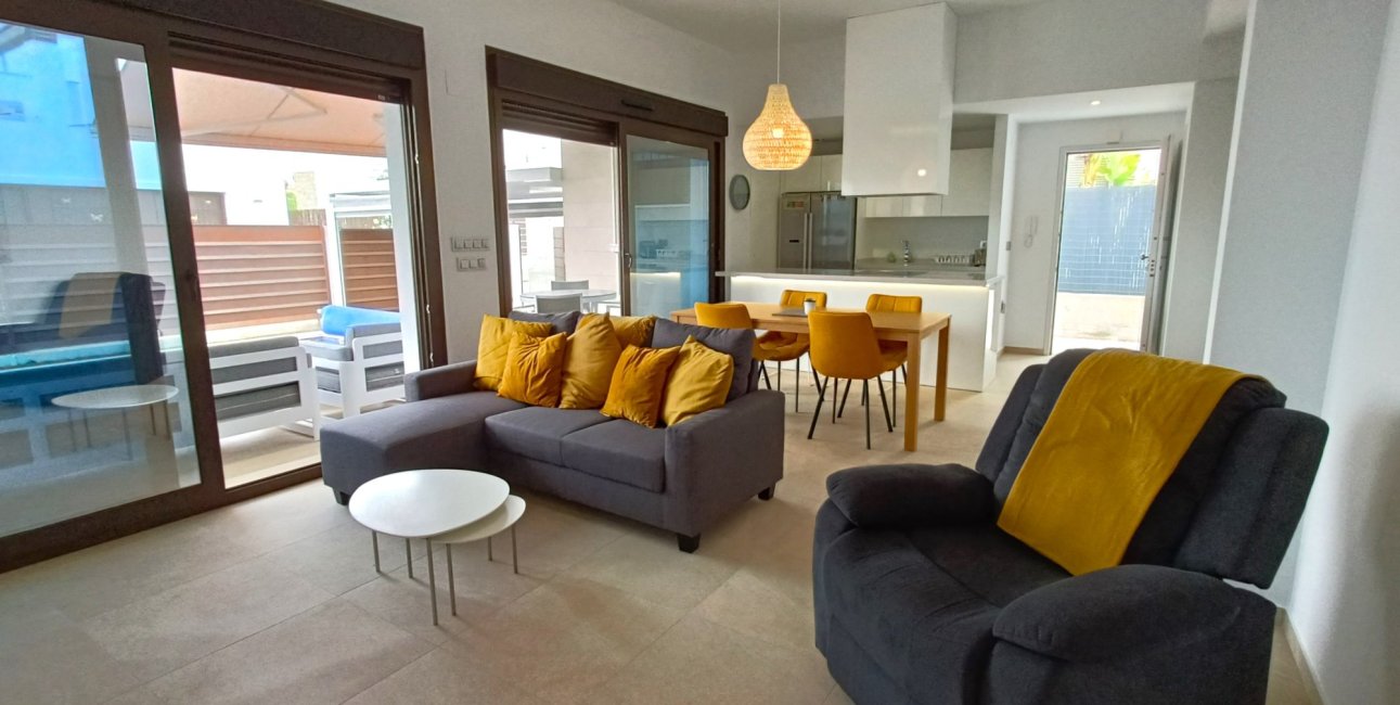 Resale - Villa -
Los Montesinos - Entre Naranjos / Vistabella Golf