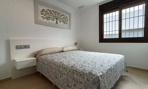 Resale - Villa -
Los Montesinos - Entre Naranjos / Vistabella Golf