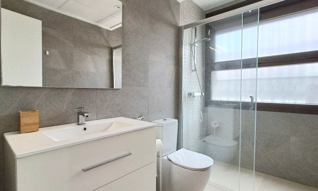 Resale - Villa -
Los Montesinos - Entre Naranjos / Vistabella Golf