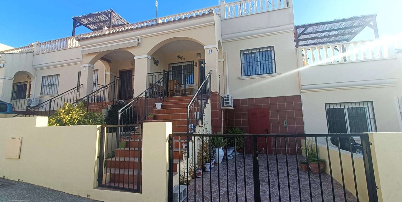Resale - Bungalow -
Algorfa - Montemar