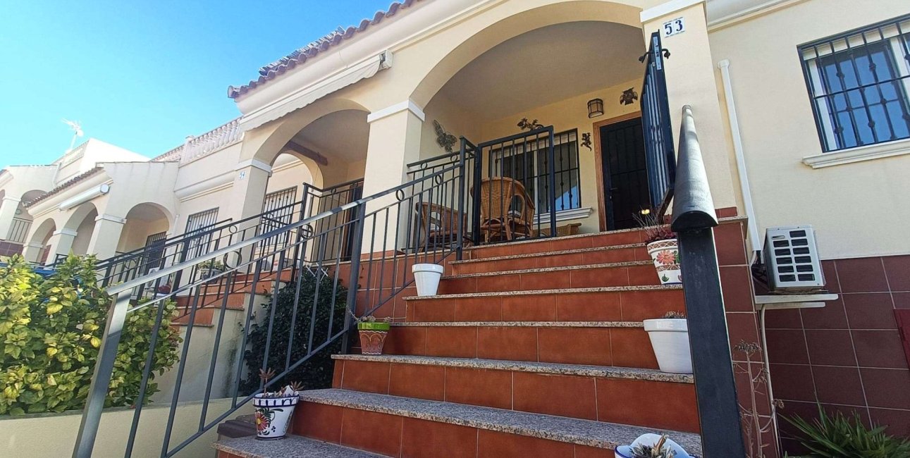 Resale - Bungalow -
Algorfa - Montemar