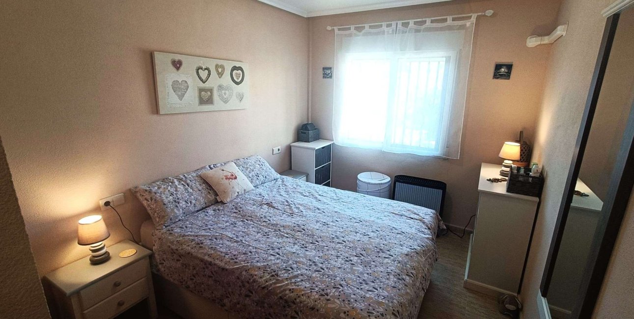 Resale - Bungalow -
Algorfa - Montemar