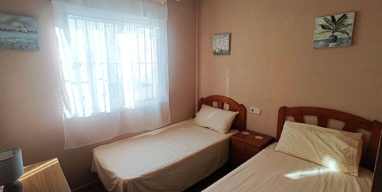 Resale - Bungalow -
Algorfa - Montemar