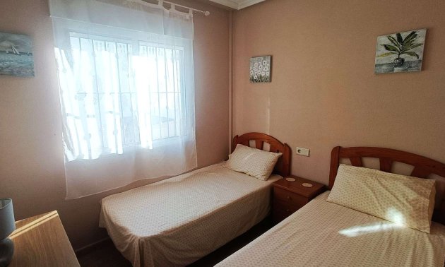 Resale - Bungalow -
Algorfa - Montemar