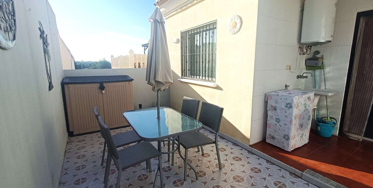 Resale - Bungalow -
Algorfa - Montemar