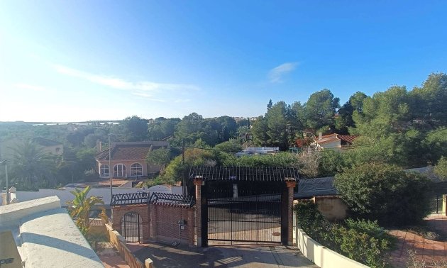 Resale - Bungalow -
Algorfa - Montemar