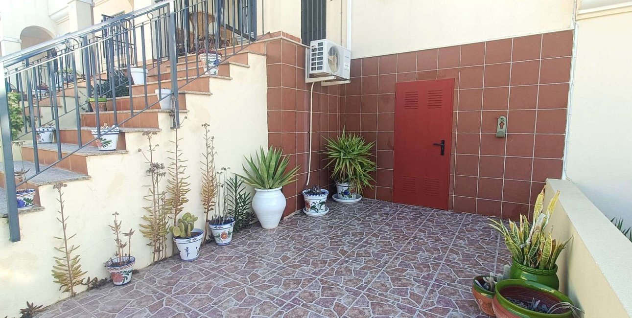 Resale - Bungalow -
Algorfa - Montemar