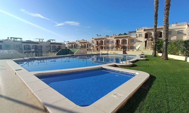 Resale - Bungalow -
Algorfa - Montemar