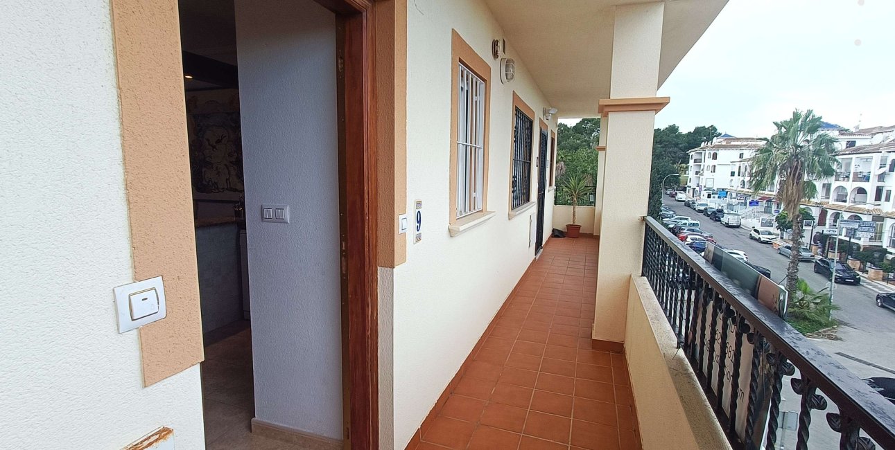 Resale - Apartment / flat -
Orihuela Costa - Villamartin
