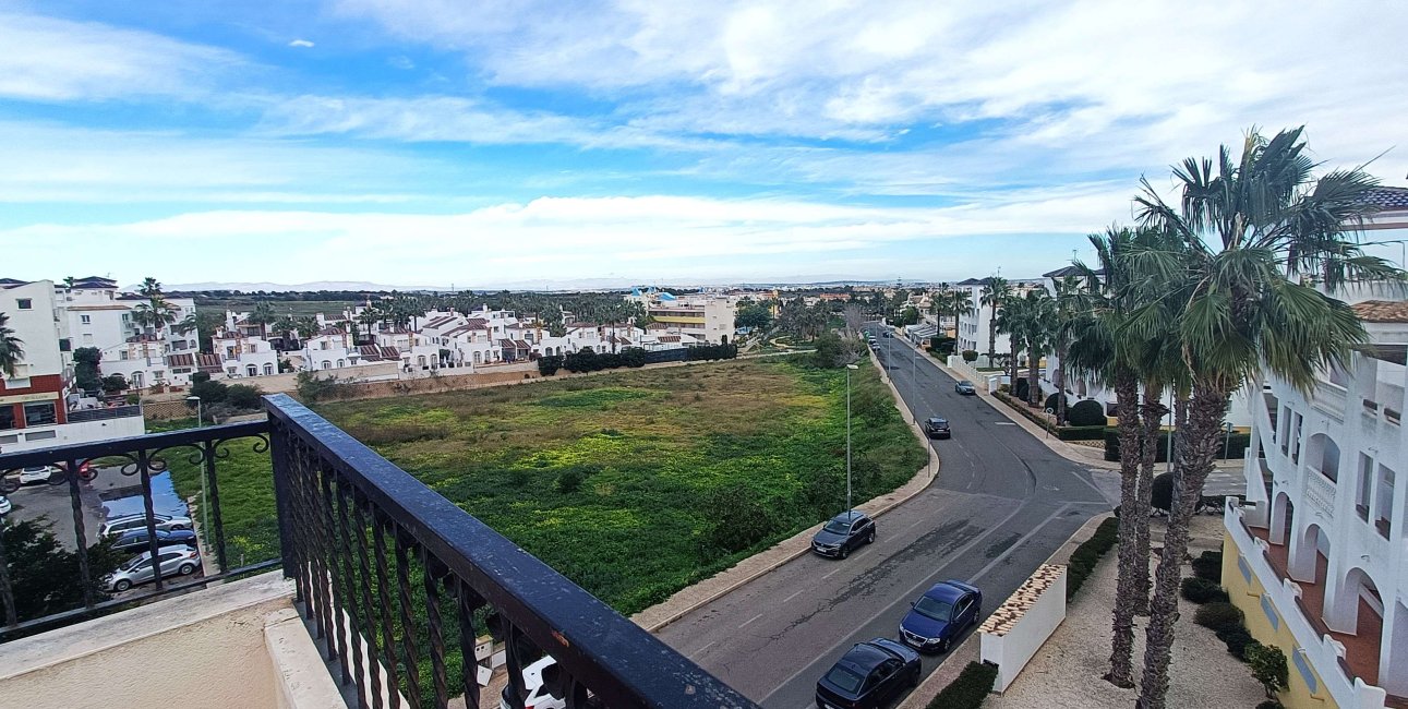 Resale - Apartment / flat -
Orihuela Costa - Villamartin