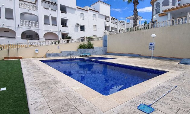 Resale - Apartment / flat -
Orihuela Costa - Villamartin