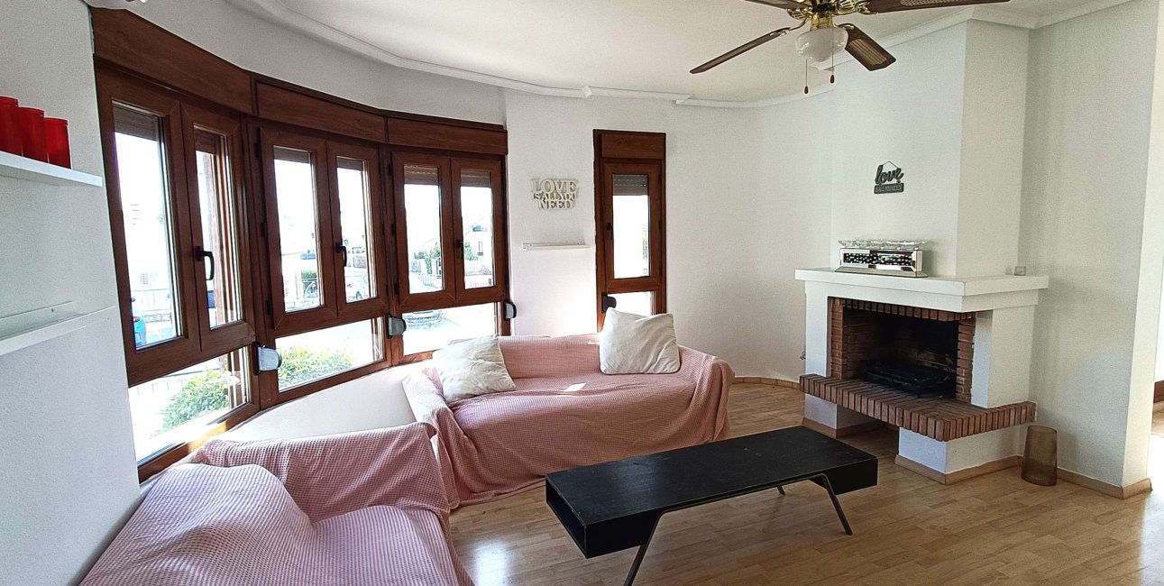 Resale - Villa -
Algorfa - La Finca Golf Resort