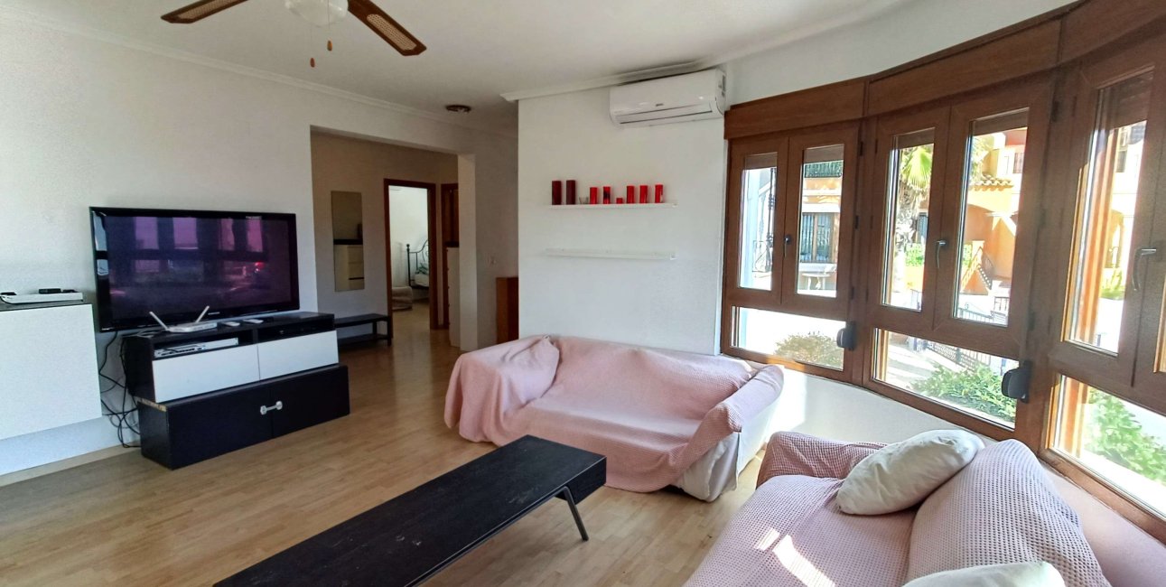 Resale - Villa -
Algorfa - La Finca Golf Resort